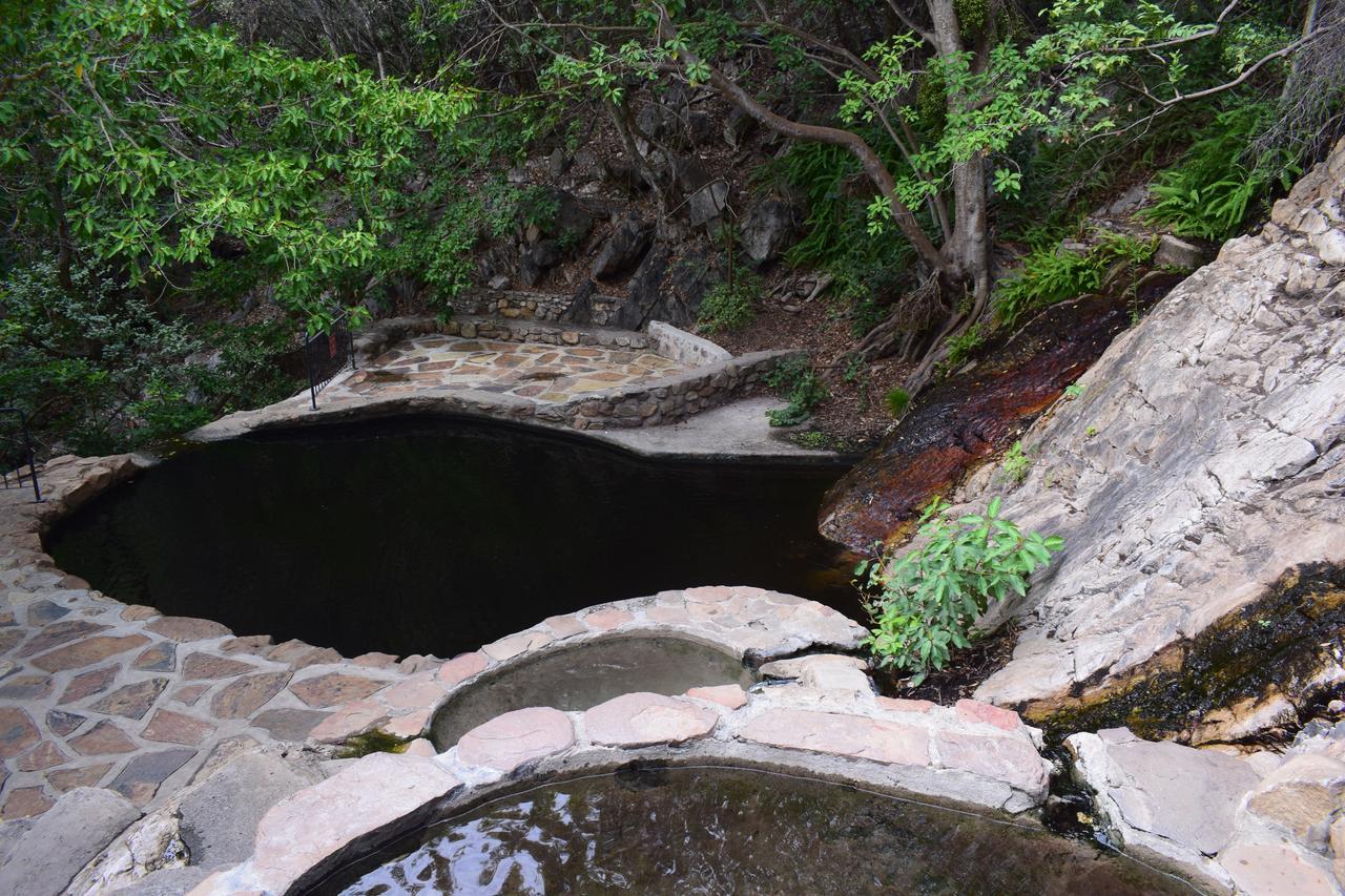 The Baths Natural Hot Springs シトラスダル エクステリア 写真